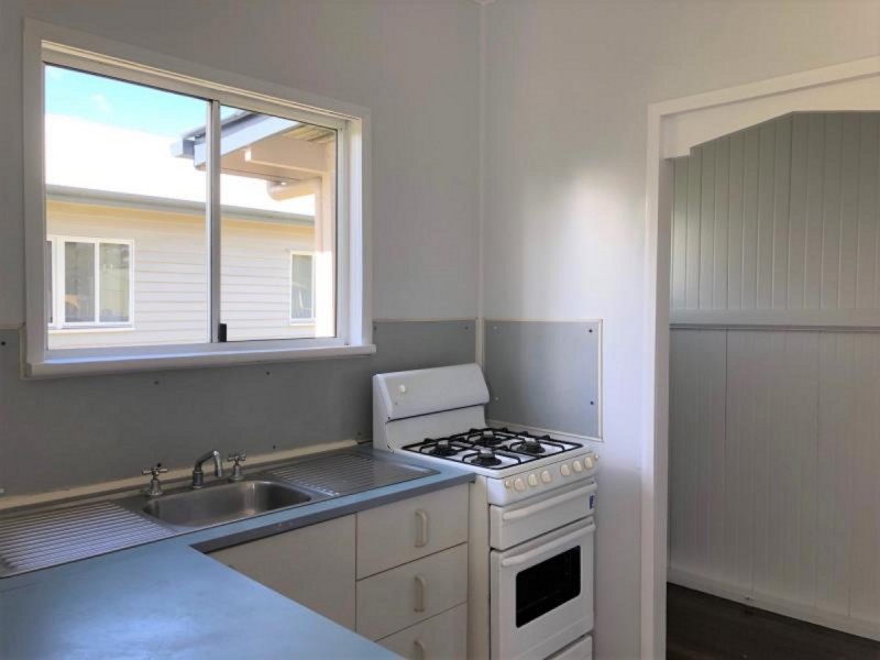 110 Clifton Street, Berserker QLD 4701